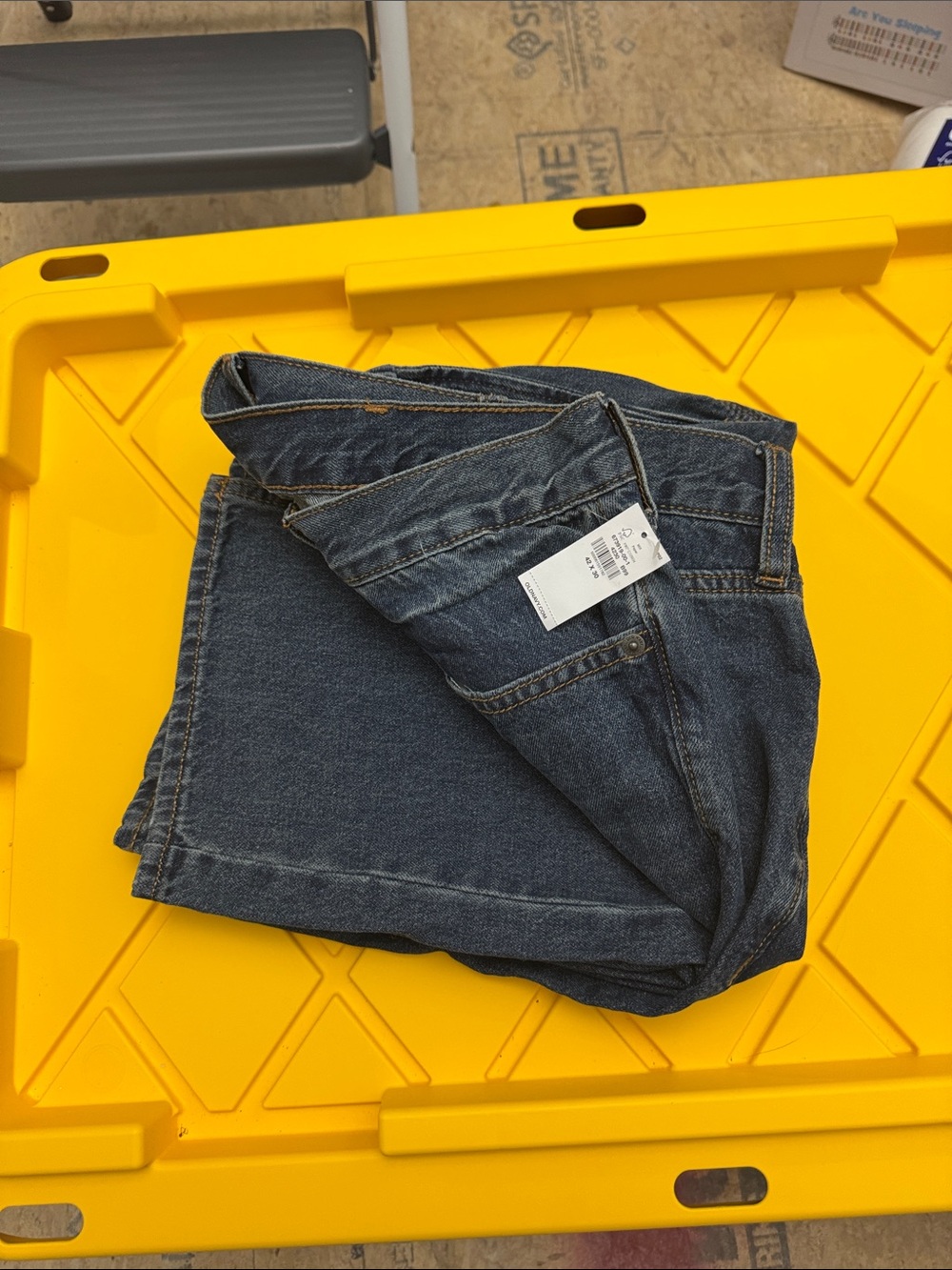 Old navy Men's jeans Dark Blue Denim Jeans 42 x 30